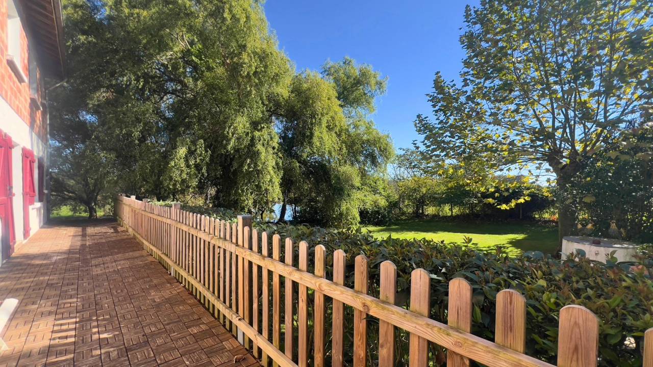 Hippisch vastgoed Koop Landes