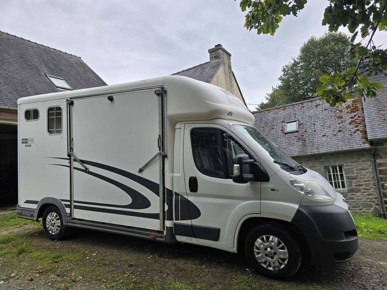 Kleine paardenvrachtwagen (B rijbewijs) Peugeot Boxer 3.0 HDI 180 CV 2012 Tweedehands