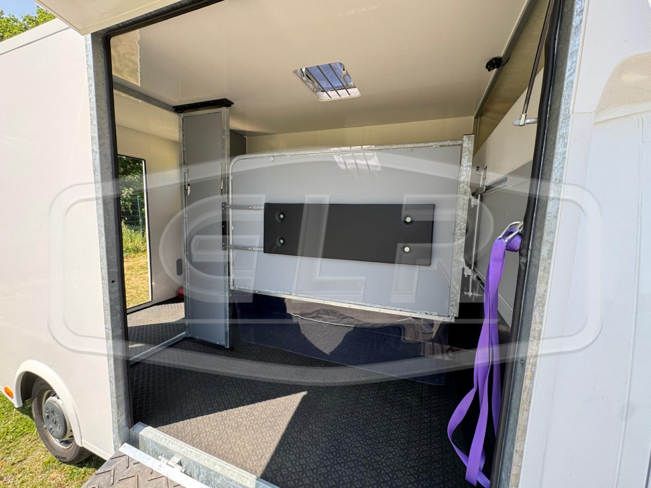 Kleine paardenvrachtwagen (B rijbewijs) AP Petit  2020 Tweedehands