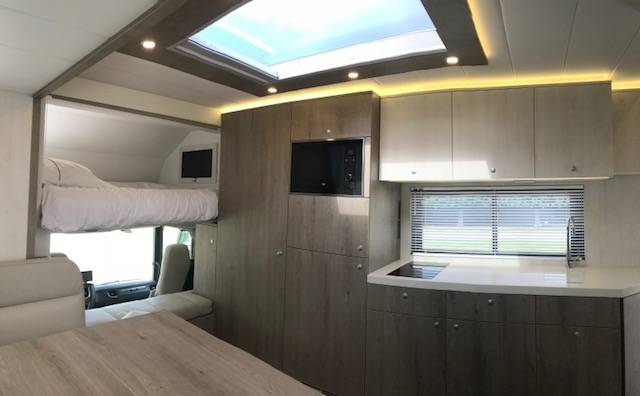 Zware paardenvrachtwagen (groot rijbewijs) Scania STX 2018 Tweedehands