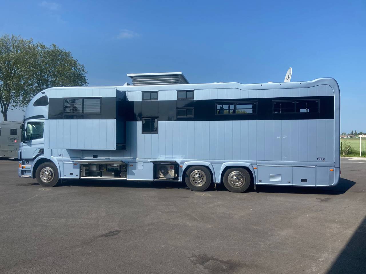 Zware paardenvrachtwagen (groot rijbewijs) Scania P 410 2017 Tweedehands