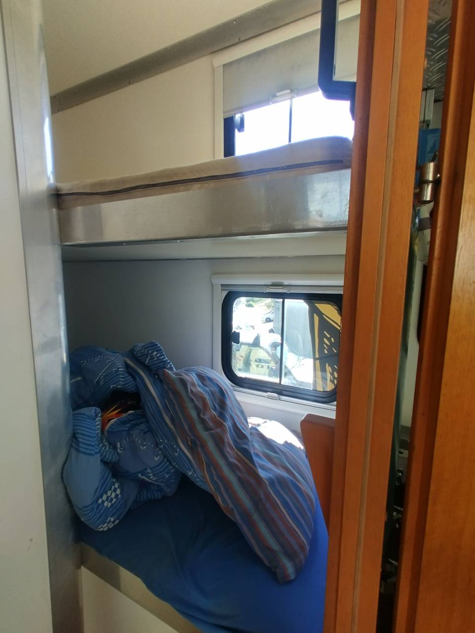 Zware paardenvrachtwagen (groot rijbewijs) Scania L144 6x2 2003 Tweedehands