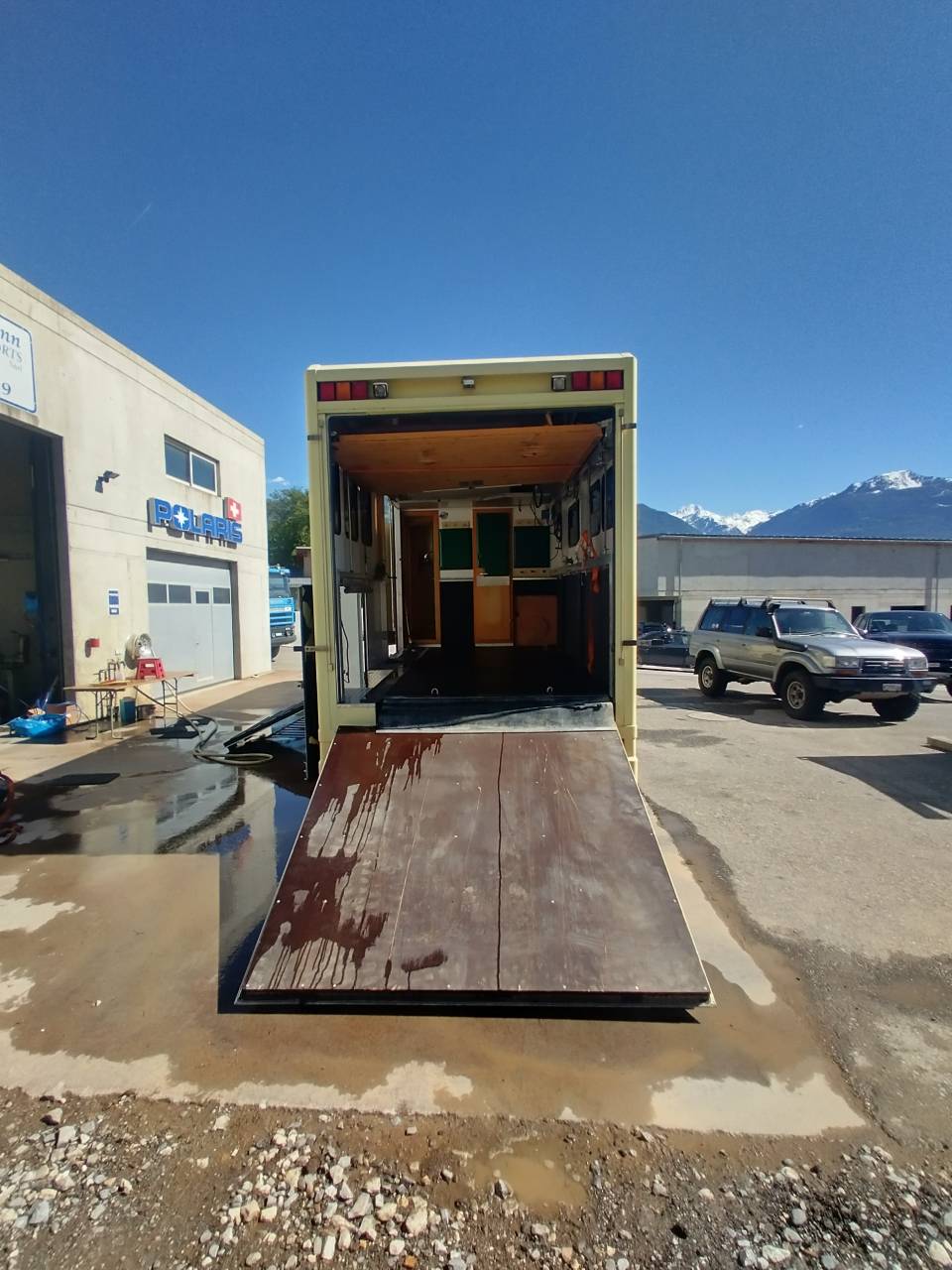 Zware paardenvrachtwagen (groot rijbewijs) Scania L144 6x2 2003 Tweedehands