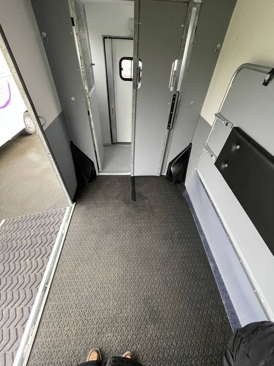 Kleine paardenvrachtwagen (B rijbewijs) AP Petit Peugeot Boxer L4   2020 Nieuw