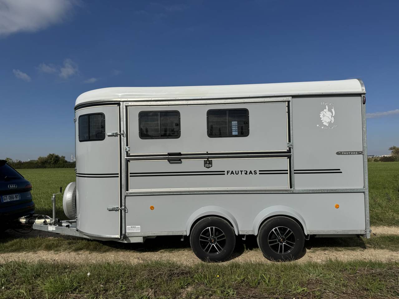 Paardentrailers Fautras Oblic +3 victorius 3 Paarden 2024 Tweedehands