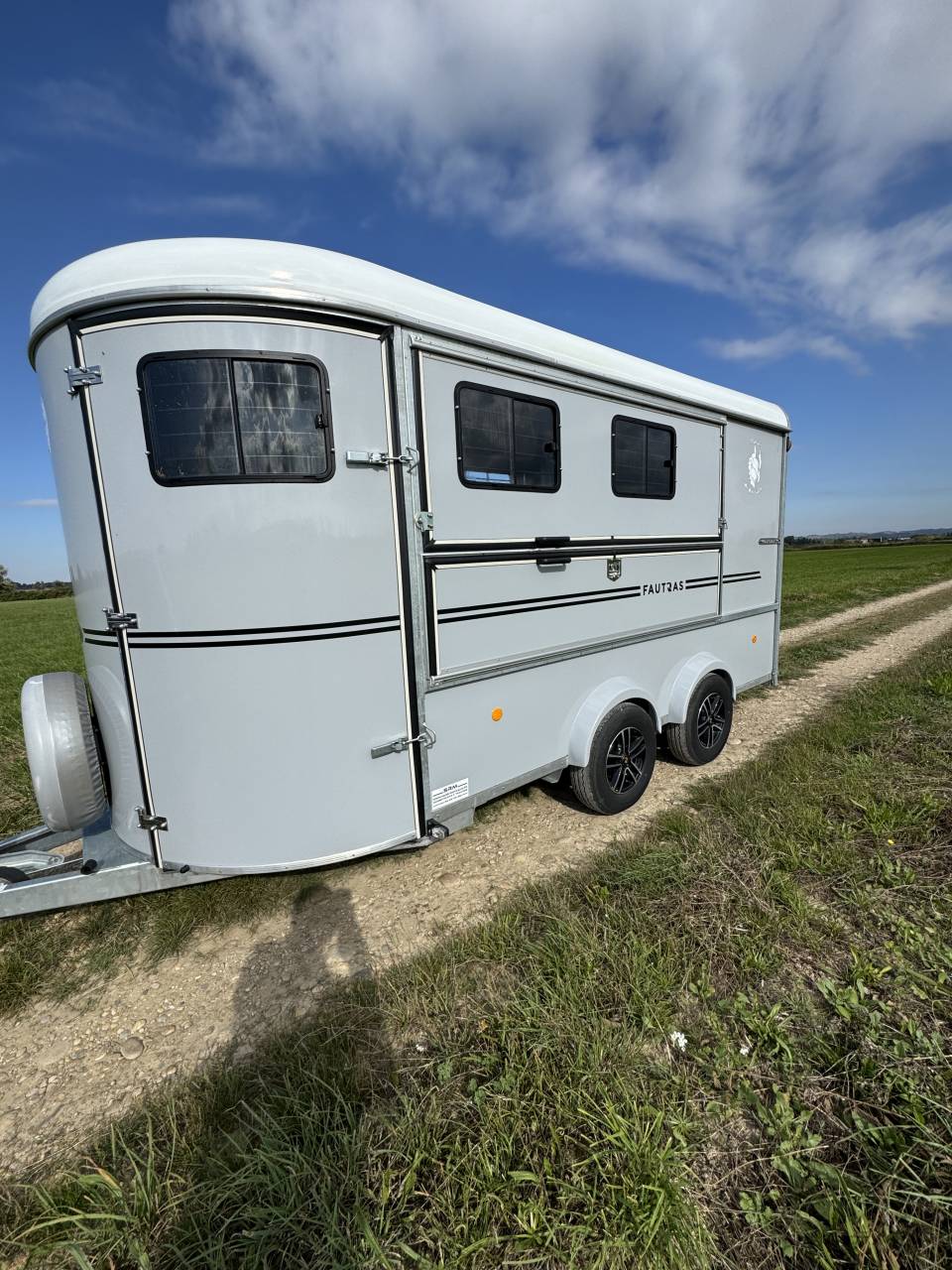 Paardentrailers Fautras Oblic +3 victorius 3 Paarden 2024 Tweedehands