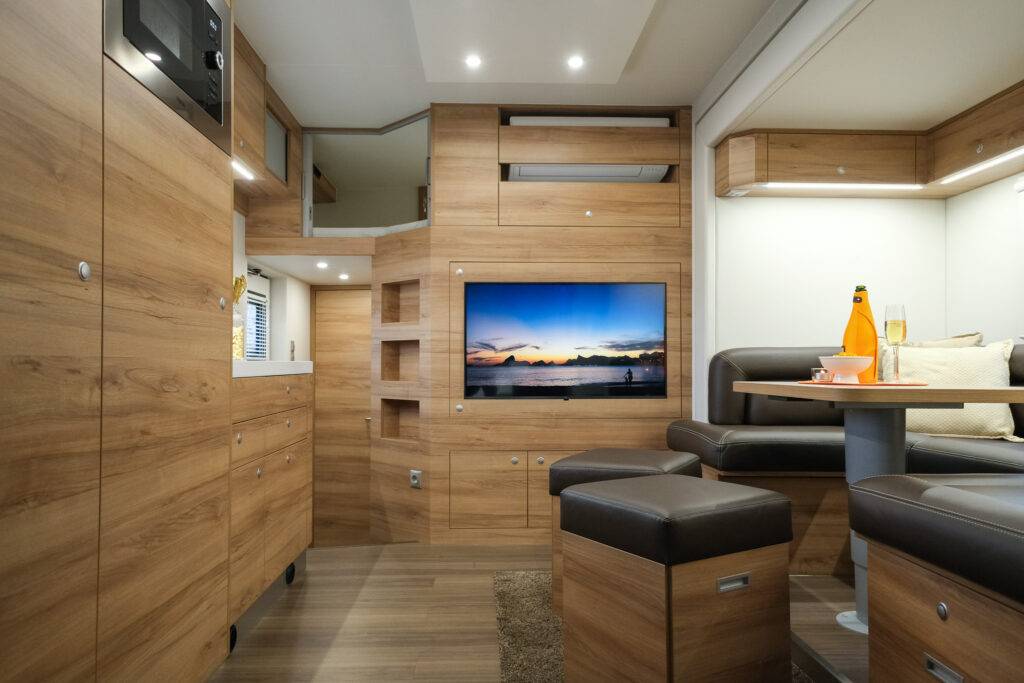 Zware paardenvrachtwagen (groot rijbewijs) Krismar Scania P420 2025 Nieuw