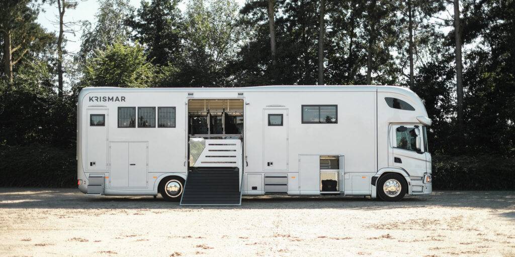 Zware paardenvrachtwagen (groot rijbewijs) Krismar Scania P420 2025 Nieuw