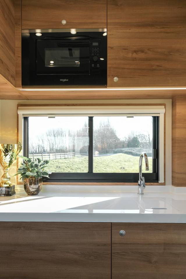 Zware paardenvrachtwagen (groot rijbewijs) Krismar Iveco Daily 2025 Nieuw