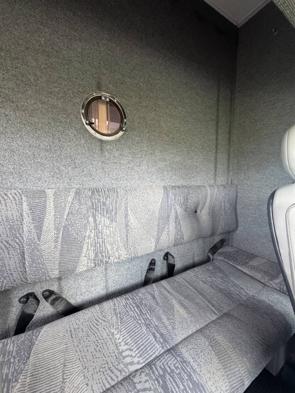 Kleine paardenvrachtwagen (B rijbewijs) MTM Renault master  2006 Tweedehands