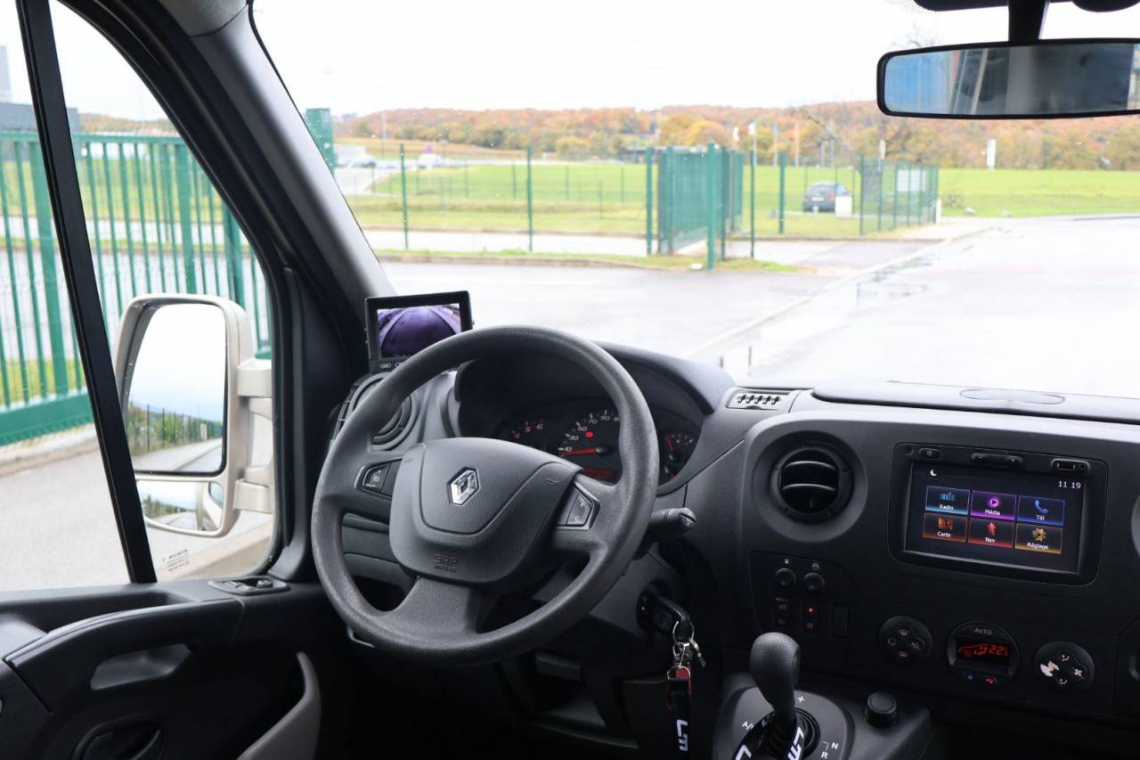 Kleine paardenvrachtwagen (B rijbewijs) Theault MASTER PROTEO SWITCH 2019 Tweedehands