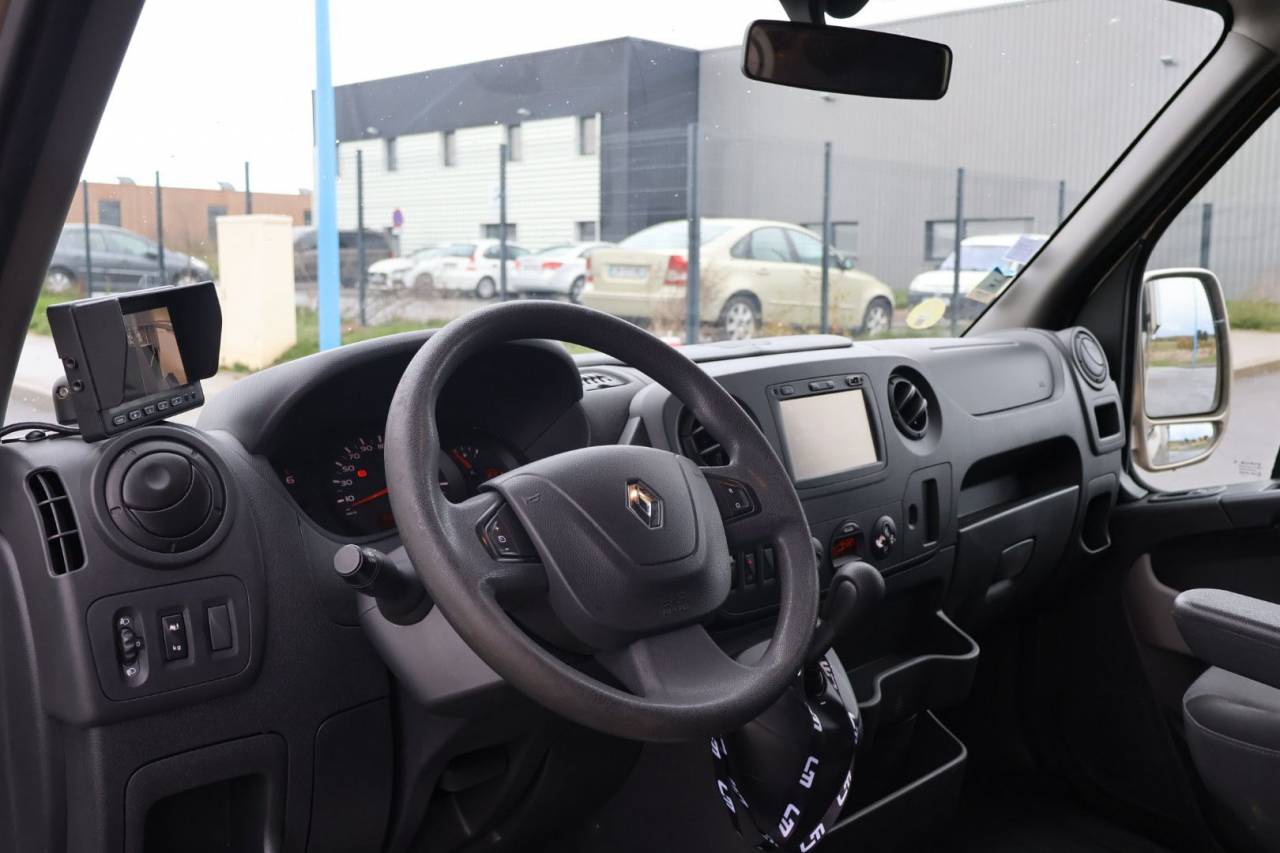 Kleine paardenvrachtwagen (B rijbewijs) Theault MASTER PROTEO SWITCH 2019 Tweedehands