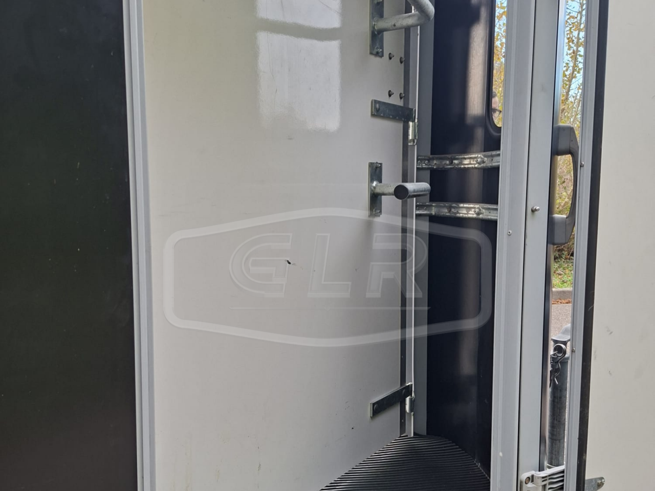 Paardentrailers Ifor Williams HB 511 OBLIQUE PP 2 Paarden 2017 Tweedehands