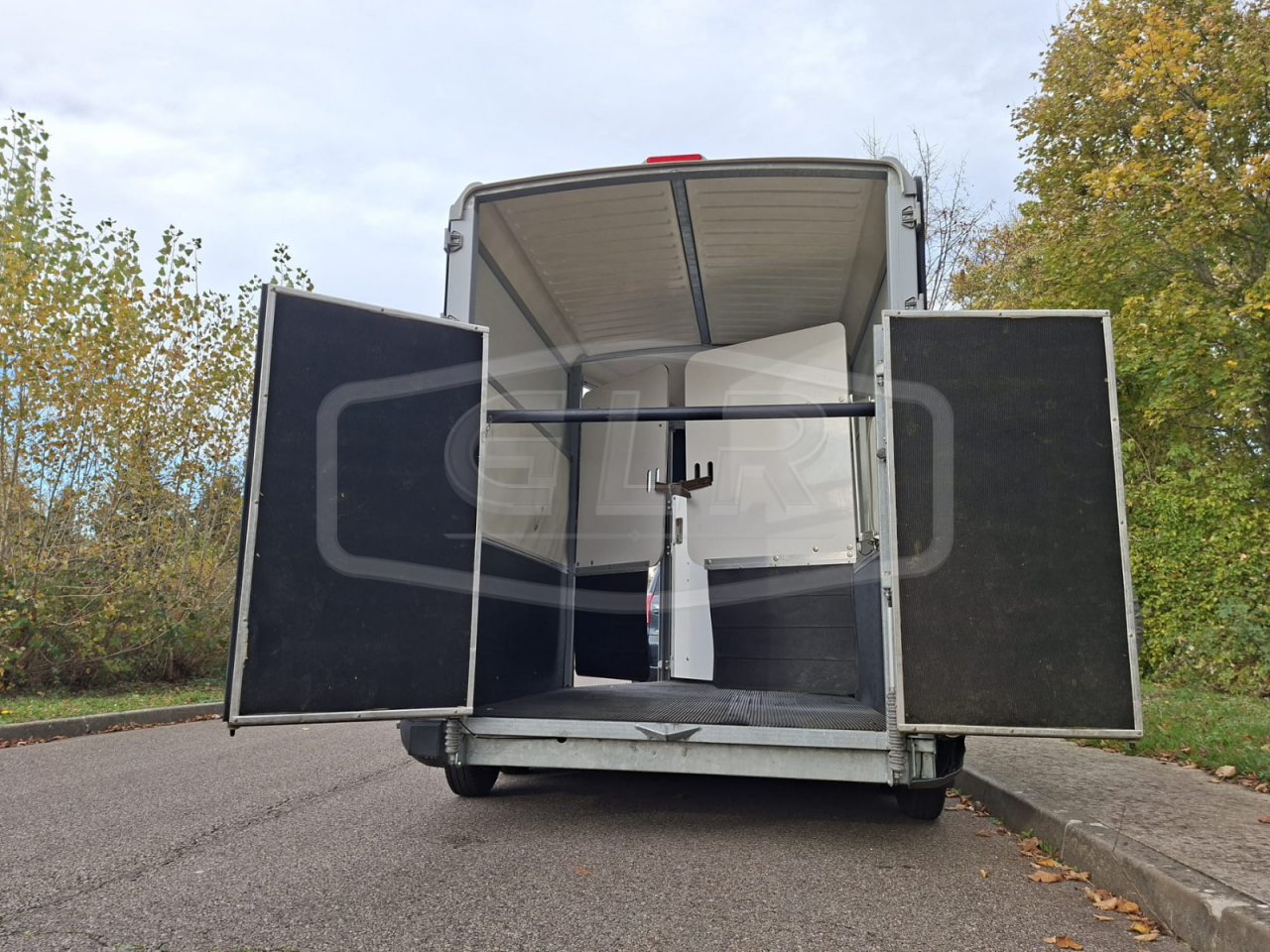 Paardentrailers Ifor Williams HB 511 OBLIQUE PP 2 Paarden 2017 Tweedehands