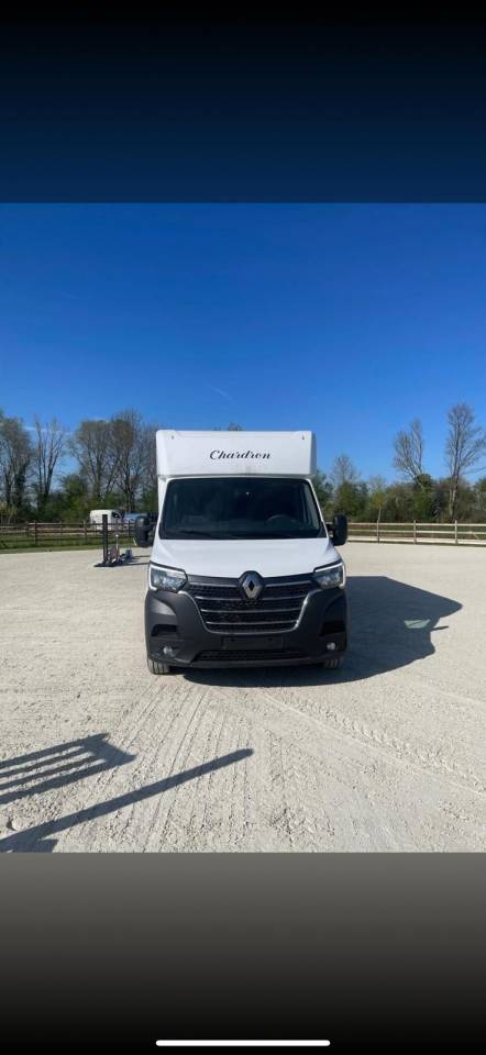 Kleine paardenvrachtwagen (B rijbewijs) Chardron Renault Master 2023 Nieuw
