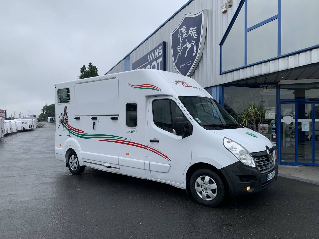 Kleine paardenvrachtwagen (B rijbewijs) Barbot D5 2018 Tweedehands