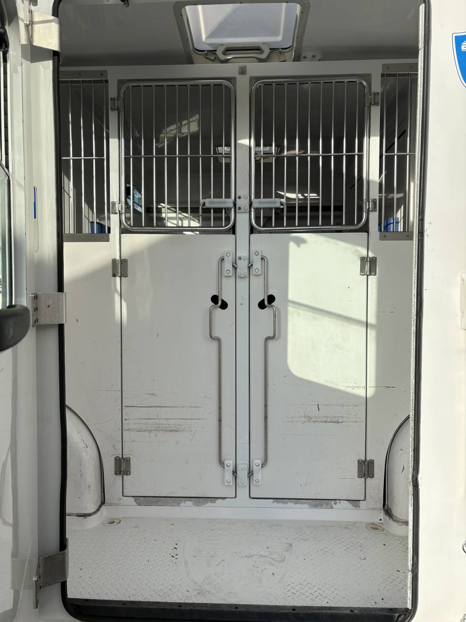 Kleine paardenvrachtwagen (B rijbewijs) Barbot D5 2021 Tweedehands