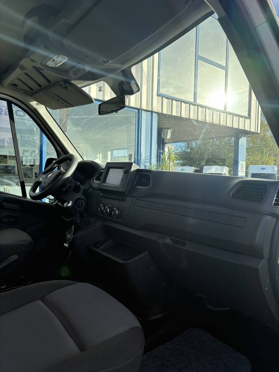 Kleine paardenvrachtwagen (B rijbewijs) Barbot D5 2021 Tweedehands