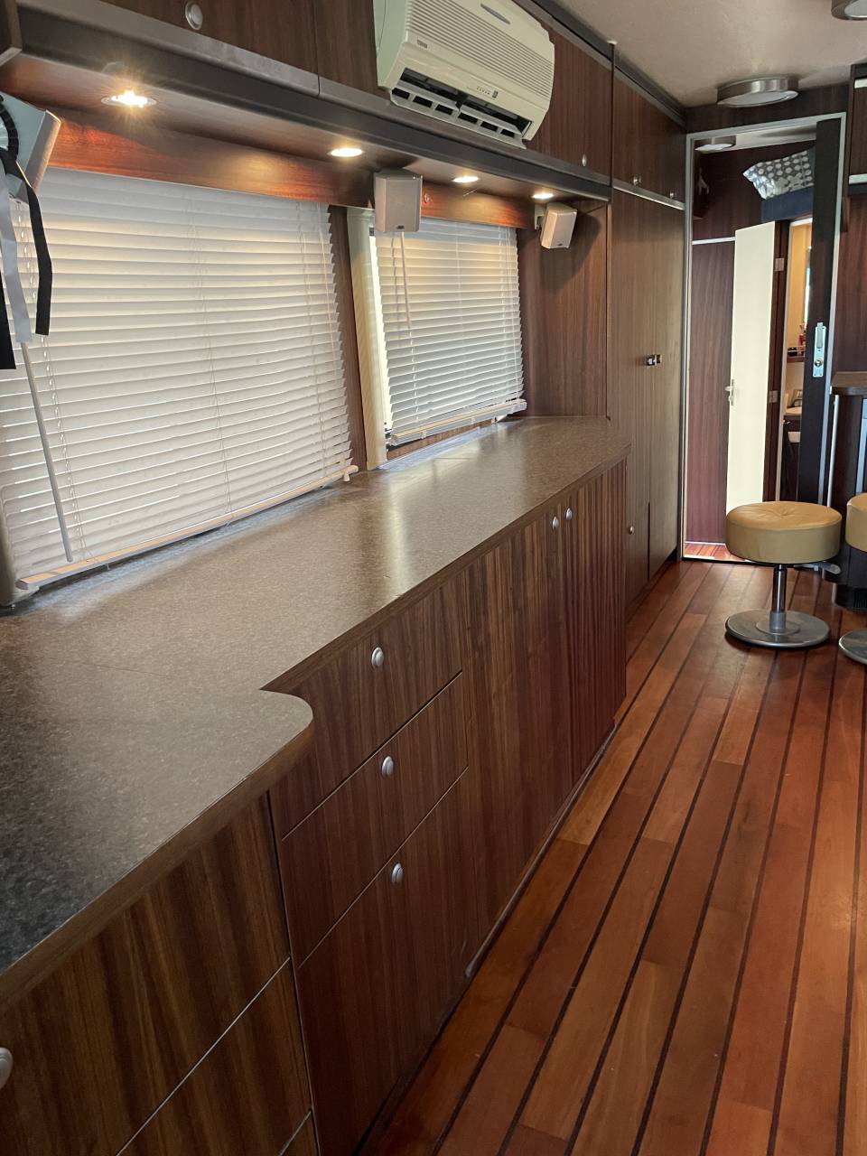 Zware paardenvrachtwagen (groot rijbewijs) Roelofsen Man  2005 Tweedehands