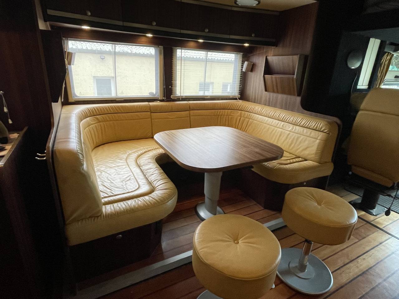 Zware paardenvrachtwagen (groot rijbewijs) Roelofsen Man  2005 Tweedehands