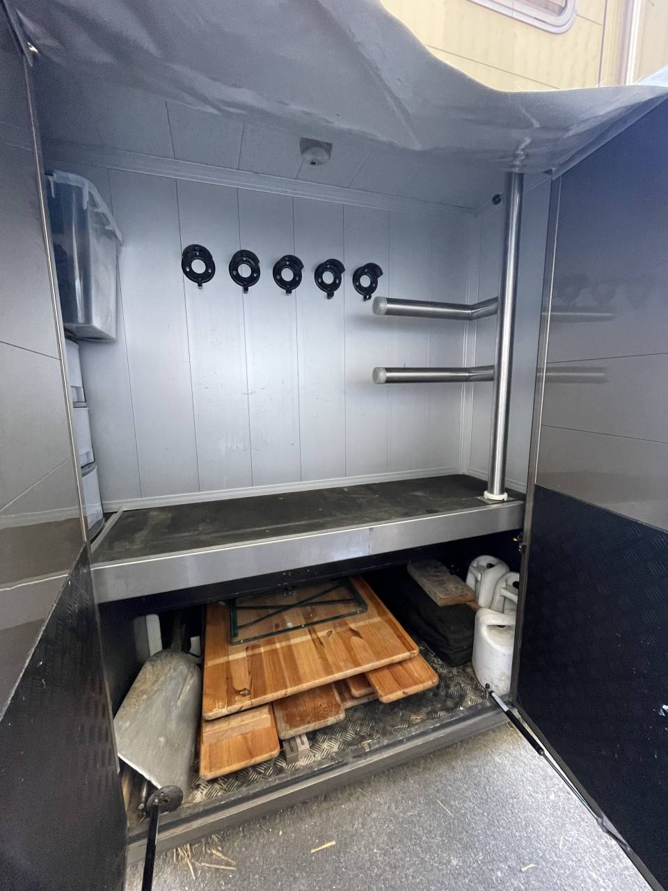 Zware paardenvrachtwagen (groot rijbewijs) Roelofsen Man  2005 Tweedehands