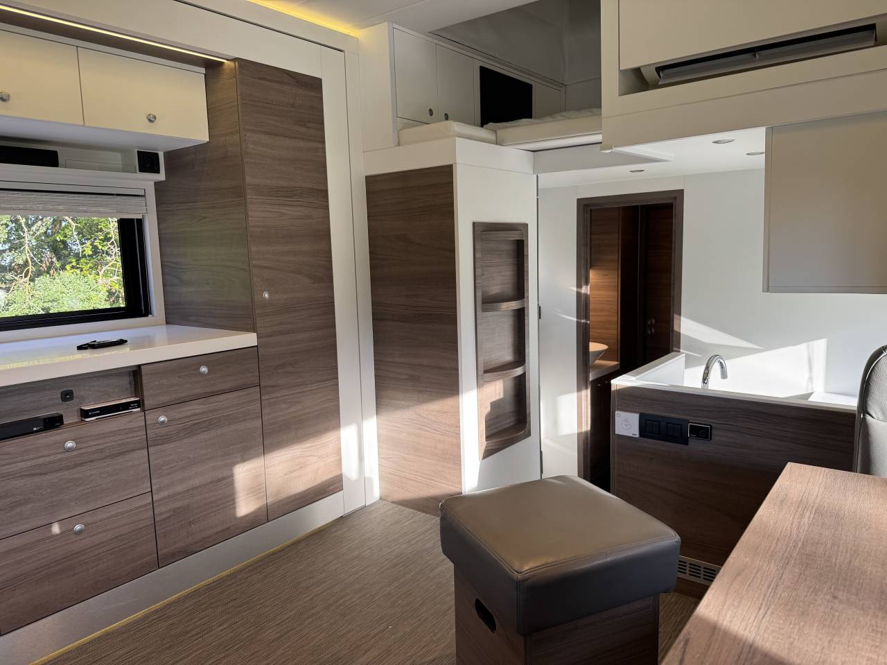 Zware paardenvrachtwagen (groot rijbewijs) STX VOLVO 2020 Tweedehands