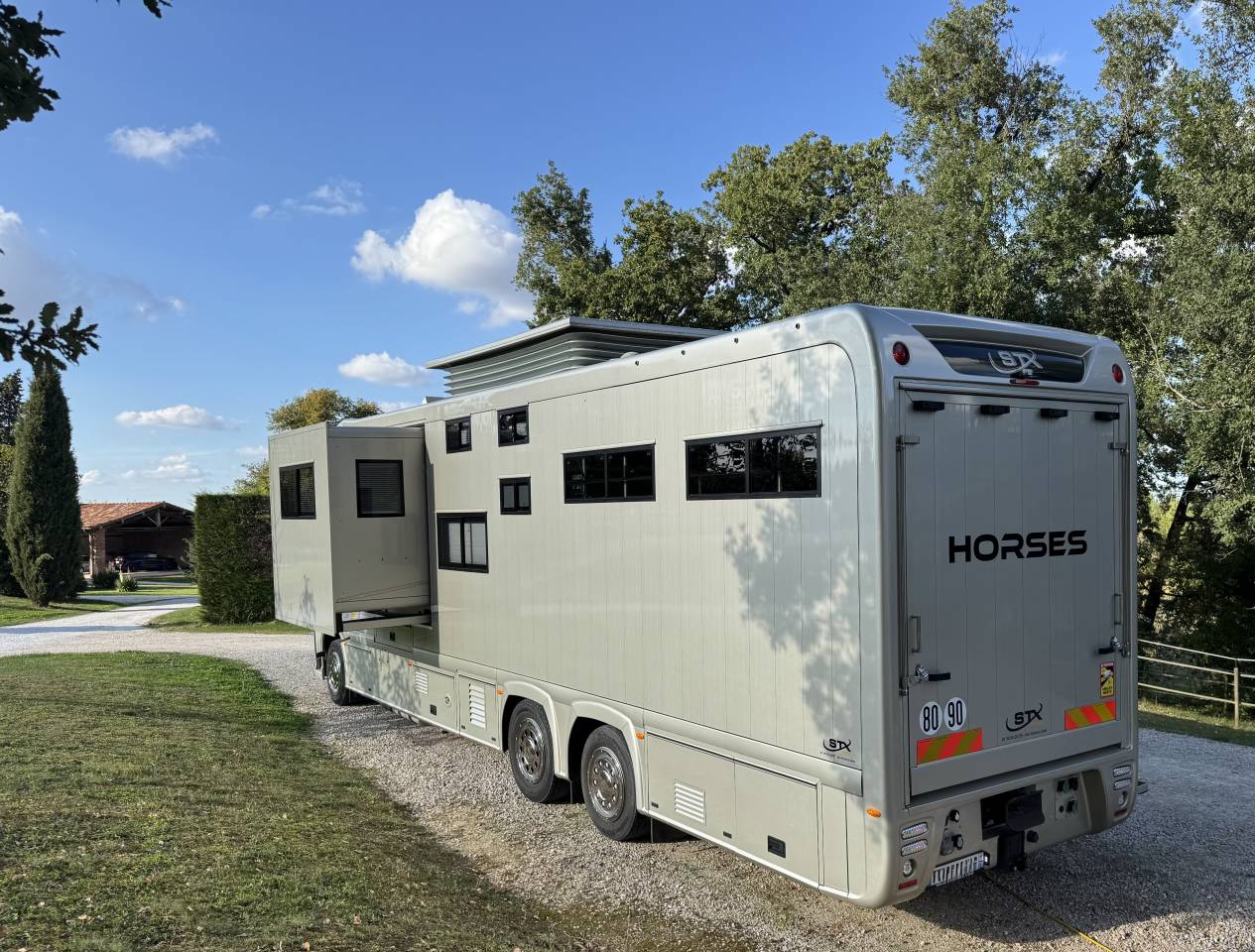 Zware paardenvrachtwagen (groot rijbewijs) STX VOLVO 2020 Tweedehands
