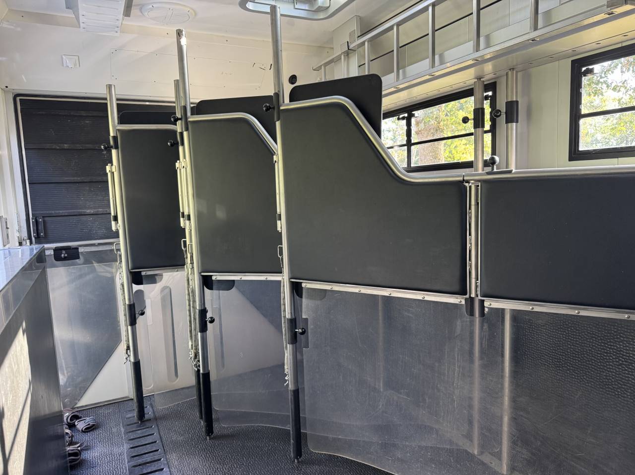 Zware paardenvrachtwagen (groot rijbewijs) STX VOLVO 2020 Tweedehands