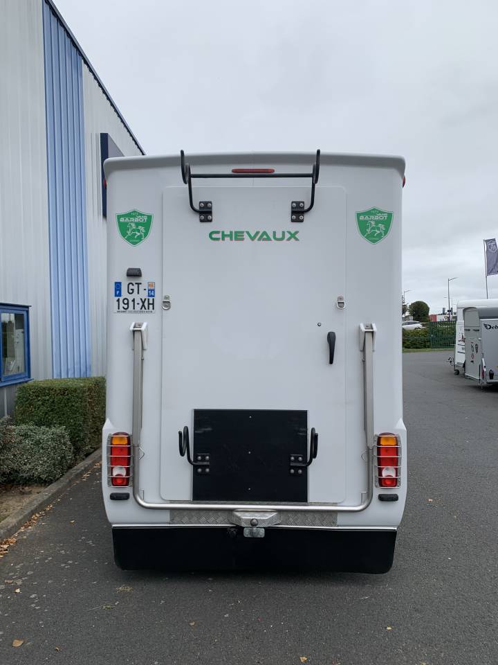 Kleine paardenvrachtwagen (B rijbewijs) Barbot D5 2024 Tweedehands