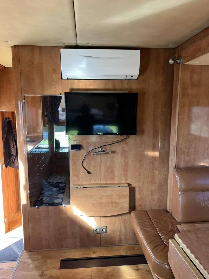 Zware paardenvrachtwagen (groot rijbewijs) Mercedes Actros 2004 Tweedehands