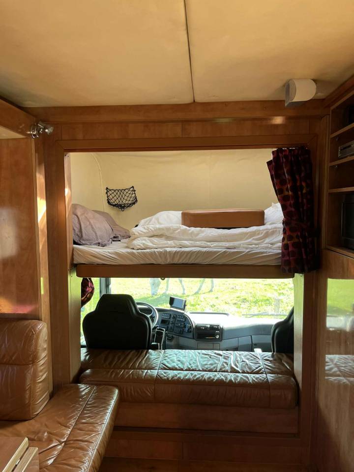 Zware paardenvrachtwagen (groot rijbewijs) Mercedes Actros 2004 Tweedehands