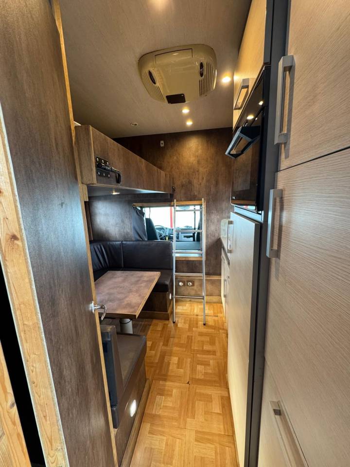 Zware paardenvrachtwagen (groot rijbewijs) Volvo VOLVO 2009 Tweedehands