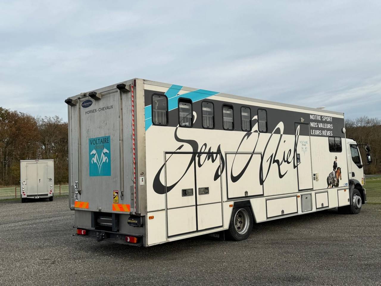 Zware paardenvrachtwagen (groot rijbewijs) Volvo VOLVO 2009 Tweedehands