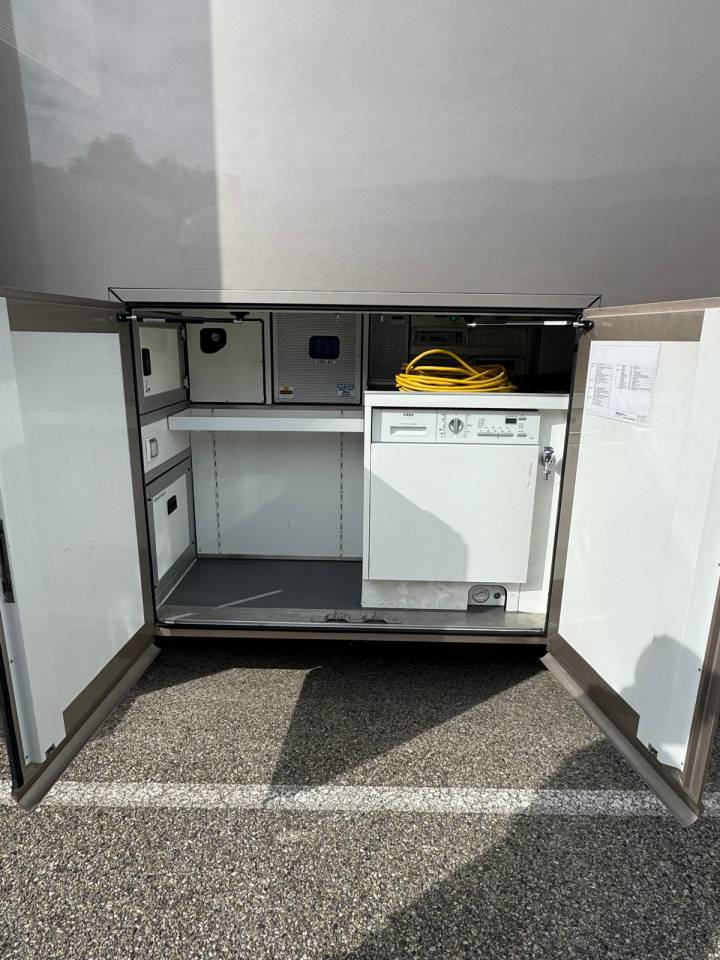 Zware paardenvrachtwagen (groot rijbewijs) EQUIX MERCEDES 2016 Tweedehands