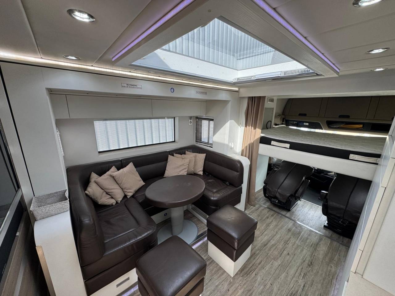 Zware paardenvrachtwagen (groot rijbewijs) EQUIX MERCEDES 2016 Tweedehands