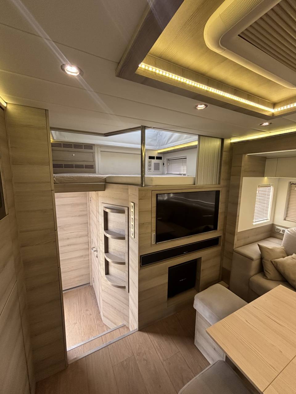 Zware paardenvrachtwagen (groot rijbewijs) Volvo  2018 Tweedehands