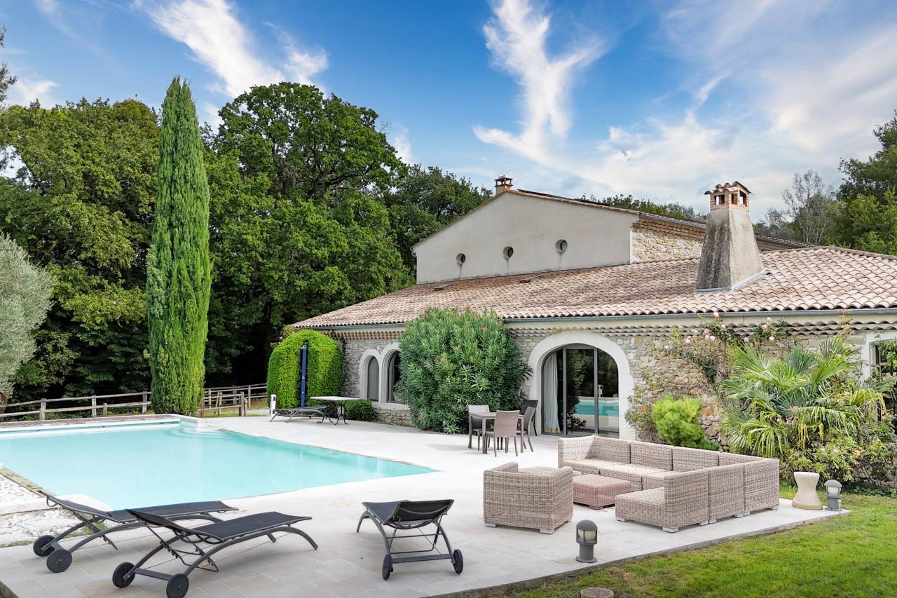 Mooi hippisch vastgoed Koop Drôme