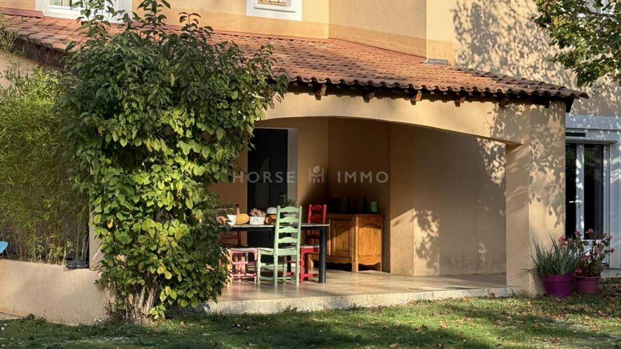 Hippisch vastgoed Koop Var