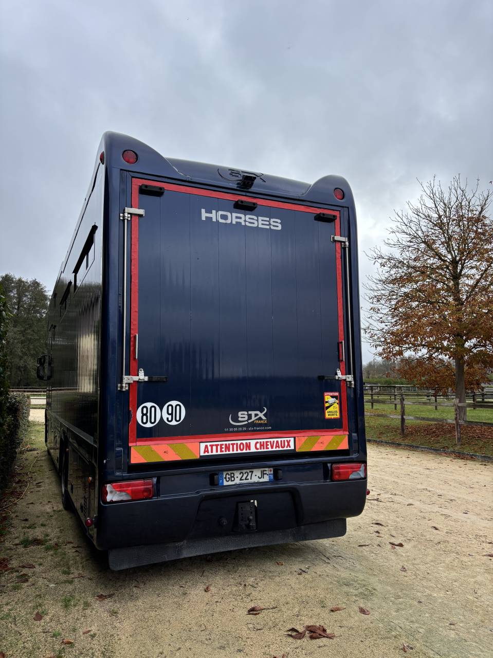 Zware paardenvrachtwagen (groot rijbewijs) Iveco STRALIS 2011 Tweedehands