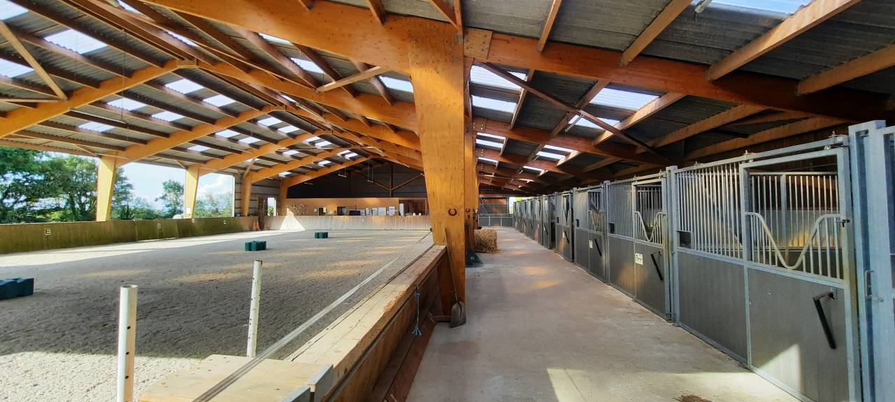 Eigenaren stal Koop Deux-Sèvres