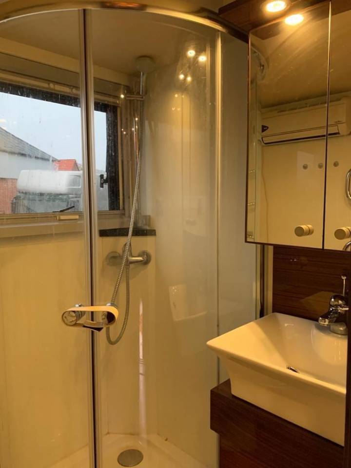 Zware paardenvrachtwagen (groot rijbewijs) Scania SCANIA 0 Tweedehands