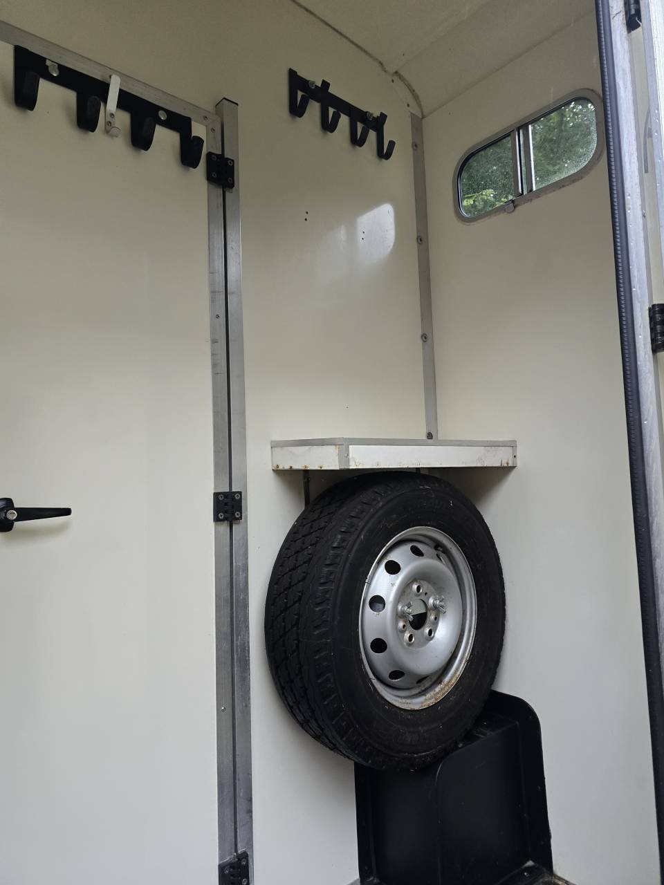 Kleine paardenvrachtwagen (B rijbewijs) Equi-Trek Sonic 2012 Tweedehands