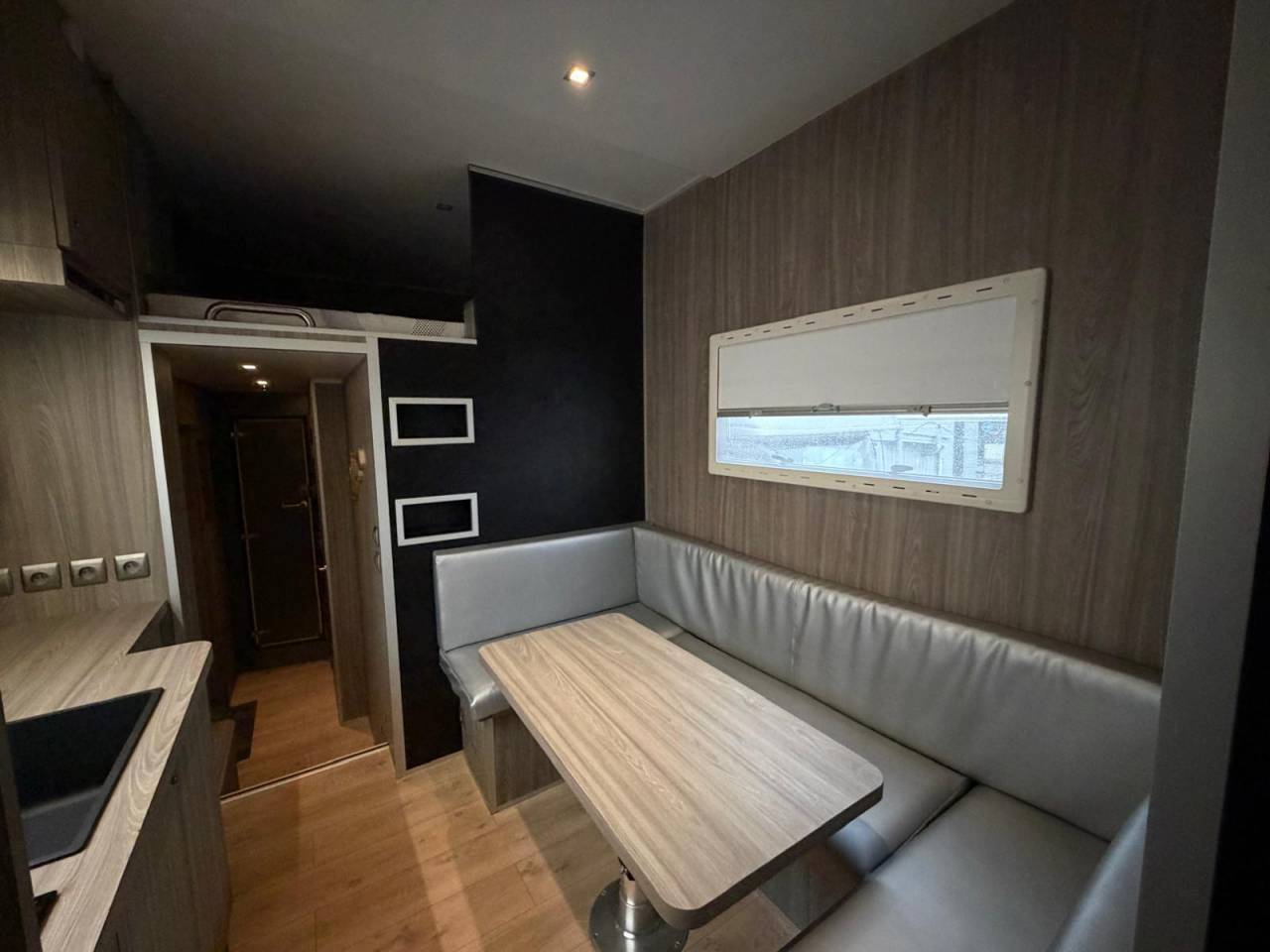 Paardentruck Scania SEMIE REMORQUE 10 PLACES 2021 Tweedehands