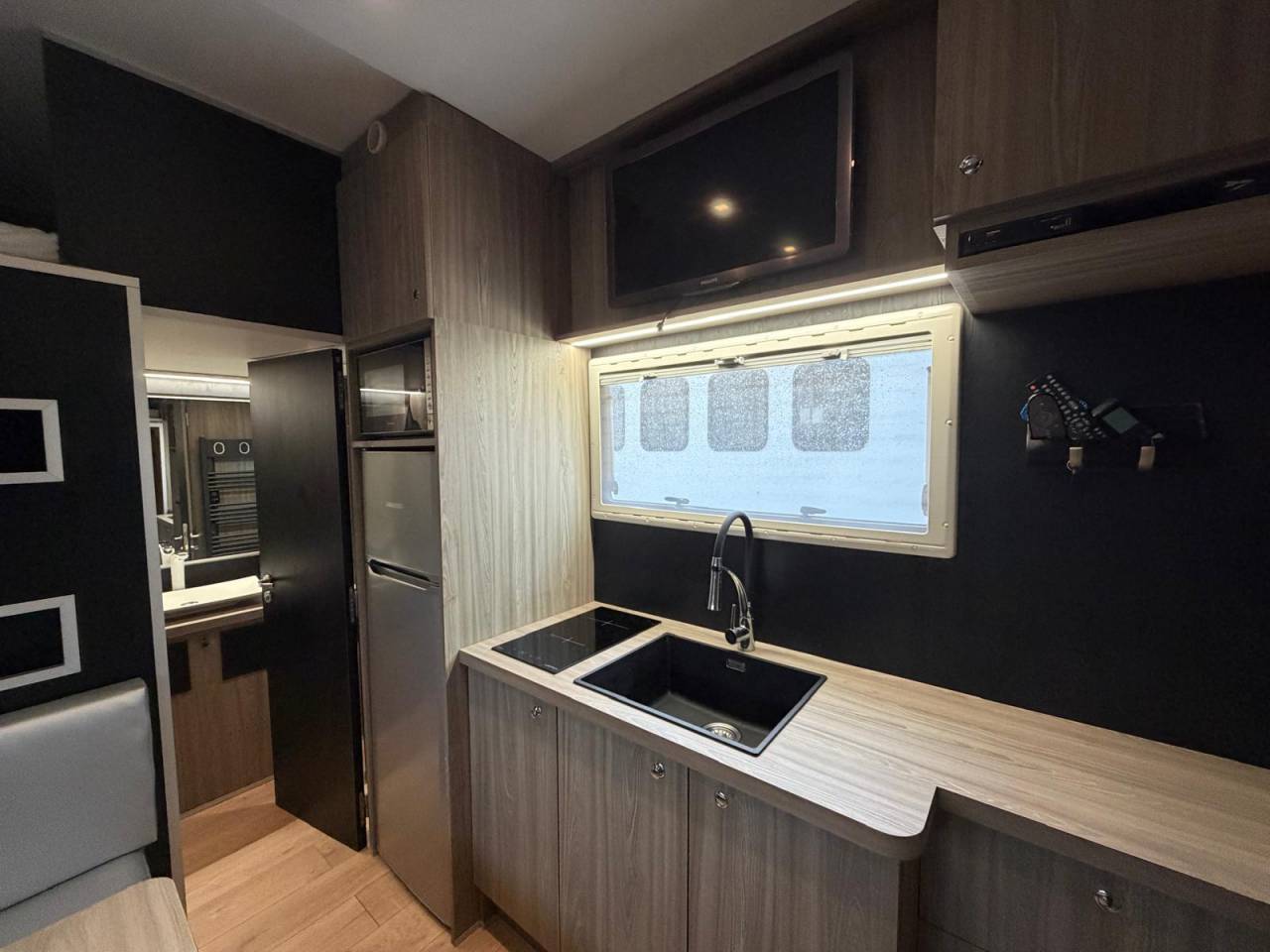 Paardentruck Scania SEMIE REMORQUE 10 PLACES 2021 Tweedehands