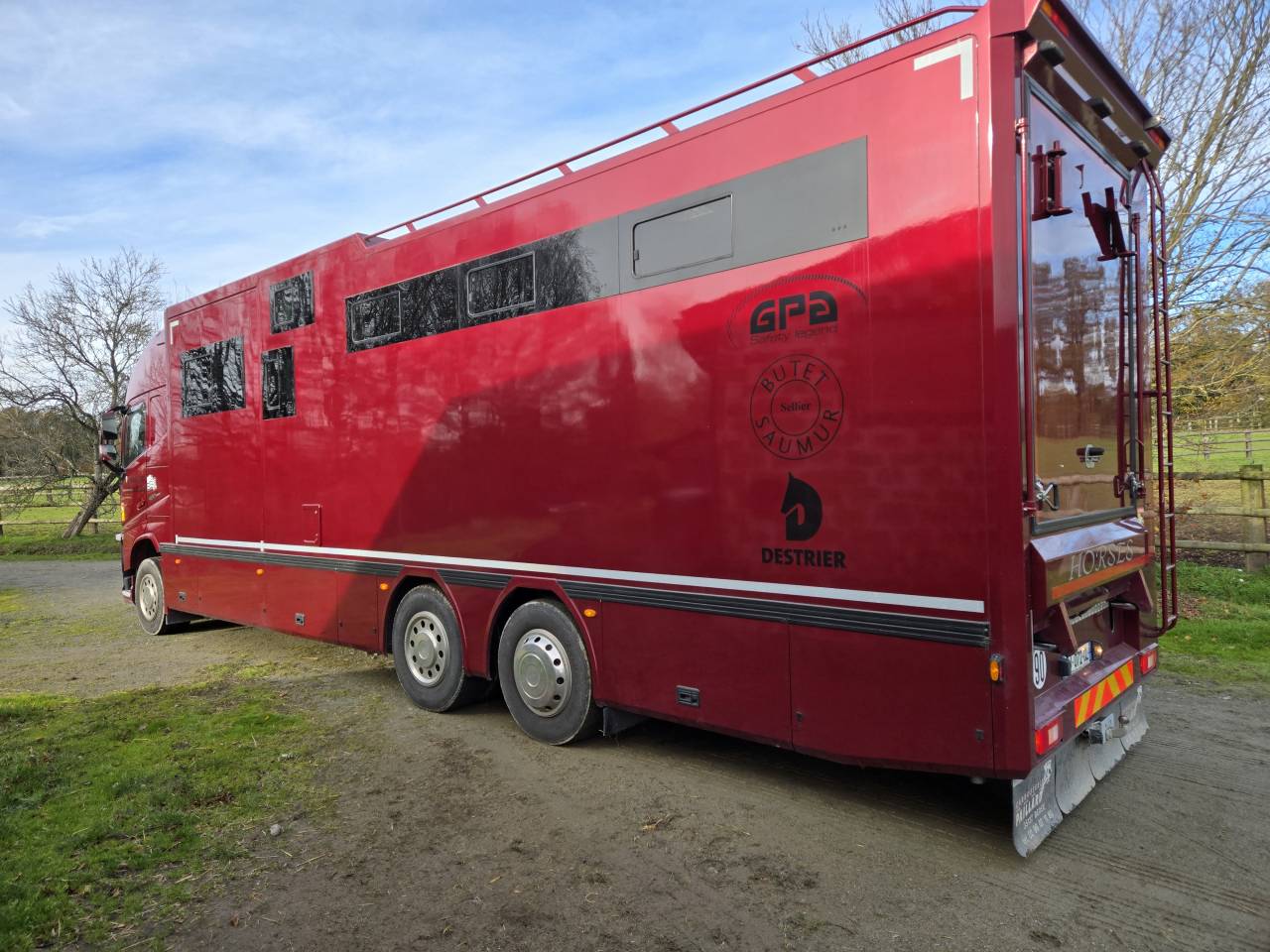 Zware paardenvrachtwagen (groot rijbewijs) Volvo FH 460CH EURO6 2017 Tweedehands