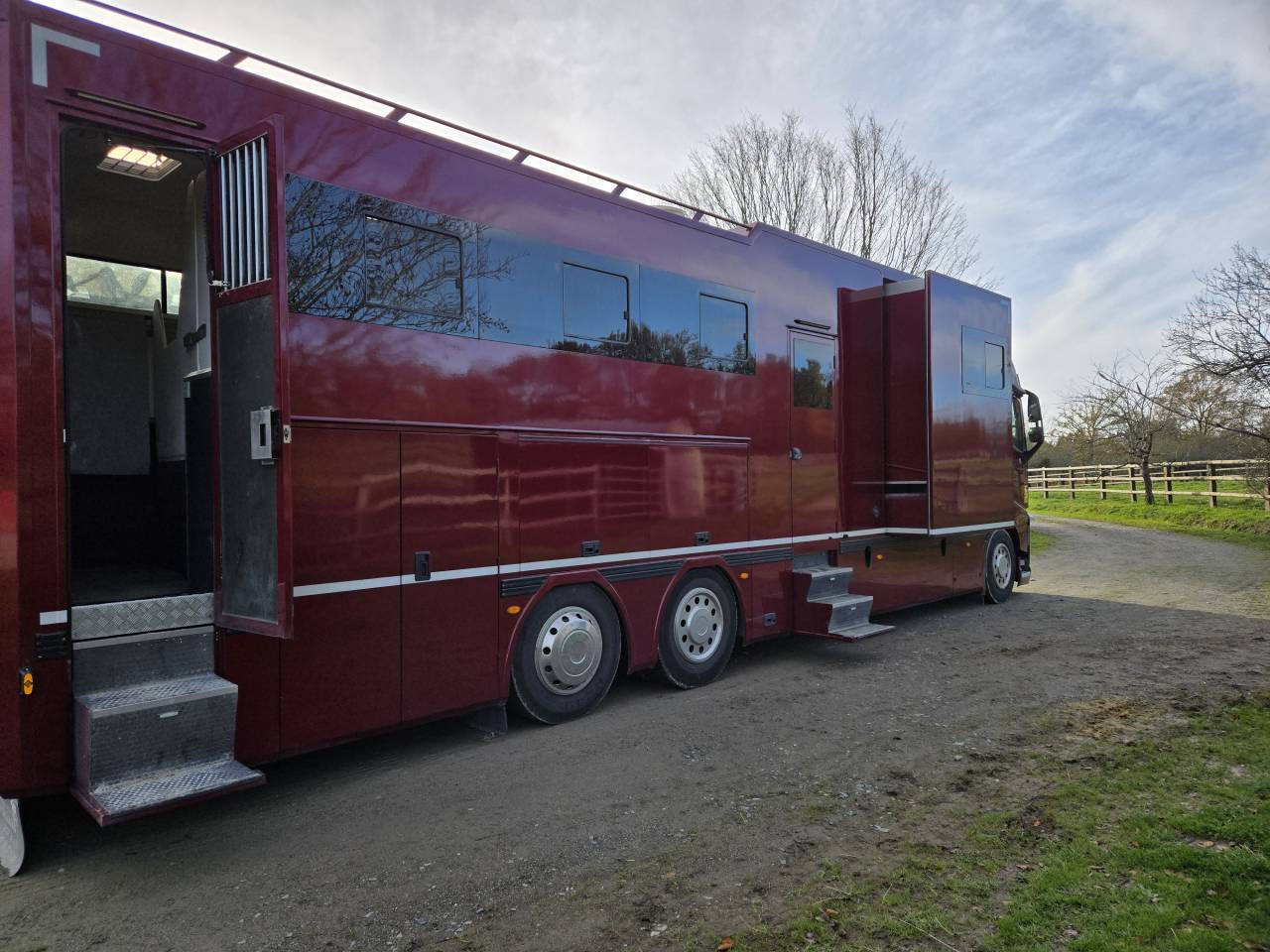 Zware paardenvrachtwagen (groot rijbewijs) Volvo FH 460CH EURO6 2017 Tweedehands