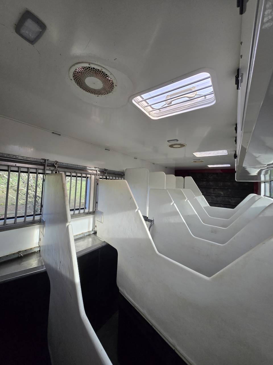 Zware paardenvrachtwagen (groot rijbewijs) Volvo FH 460CH EURO6 2017 Tweedehands