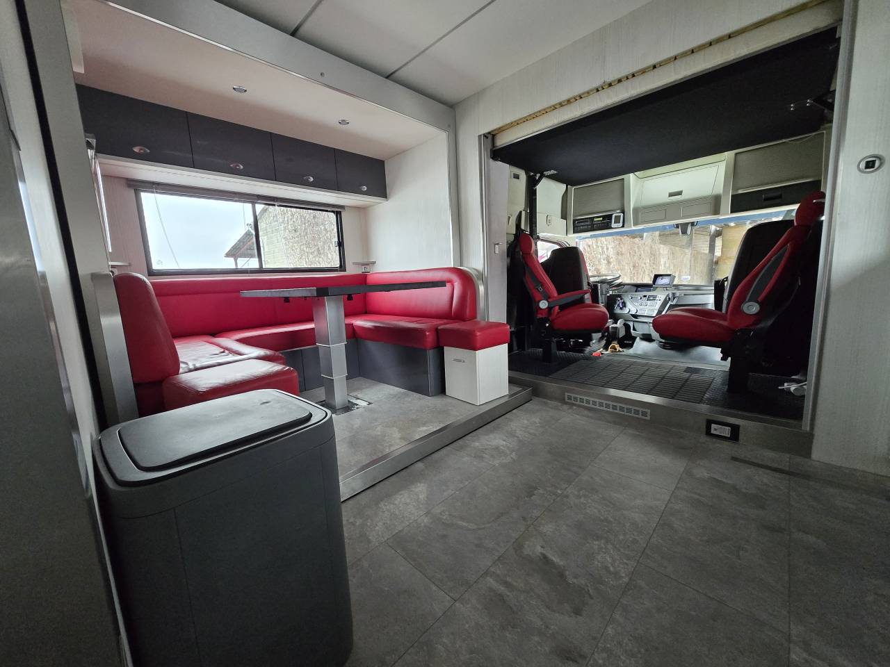 Zware paardenvrachtwagen (groot rijbewijs) Volvo FH 460CH EURO6 2017 Tweedehands