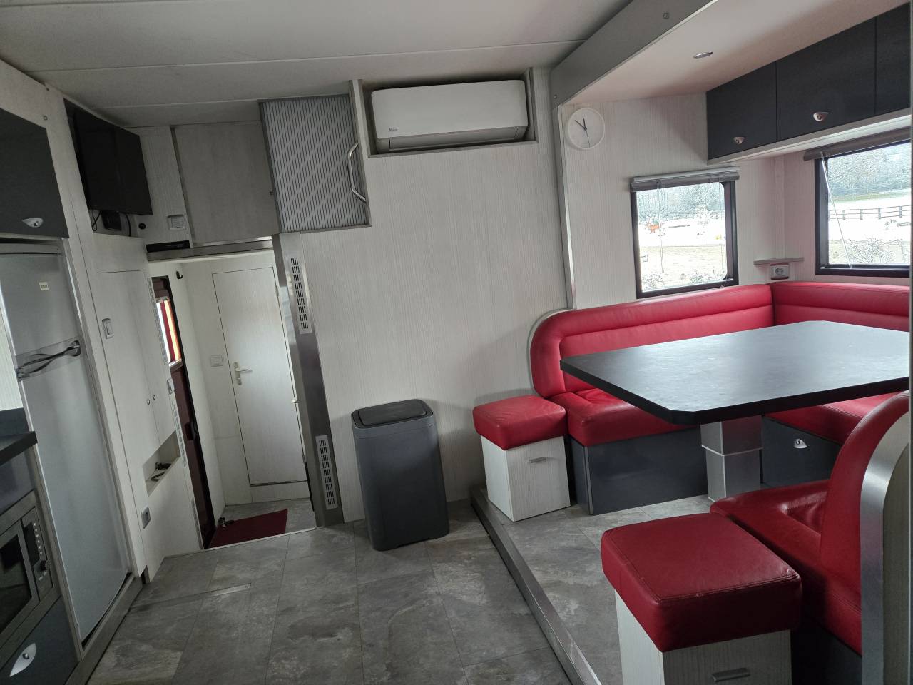 Zware paardenvrachtwagen (groot rijbewijs) Volvo FH 460CH EURO6 2017 Tweedehands