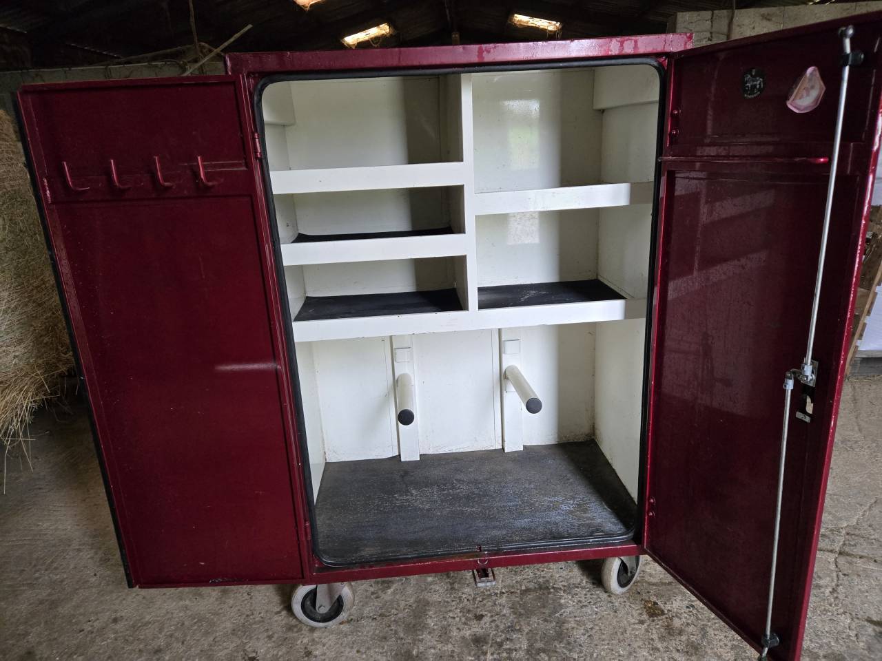 Zware paardenvrachtwagen (groot rijbewijs) Volvo FH 460CH EURO6 2017 Tweedehands